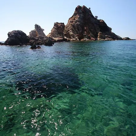 Sea House *